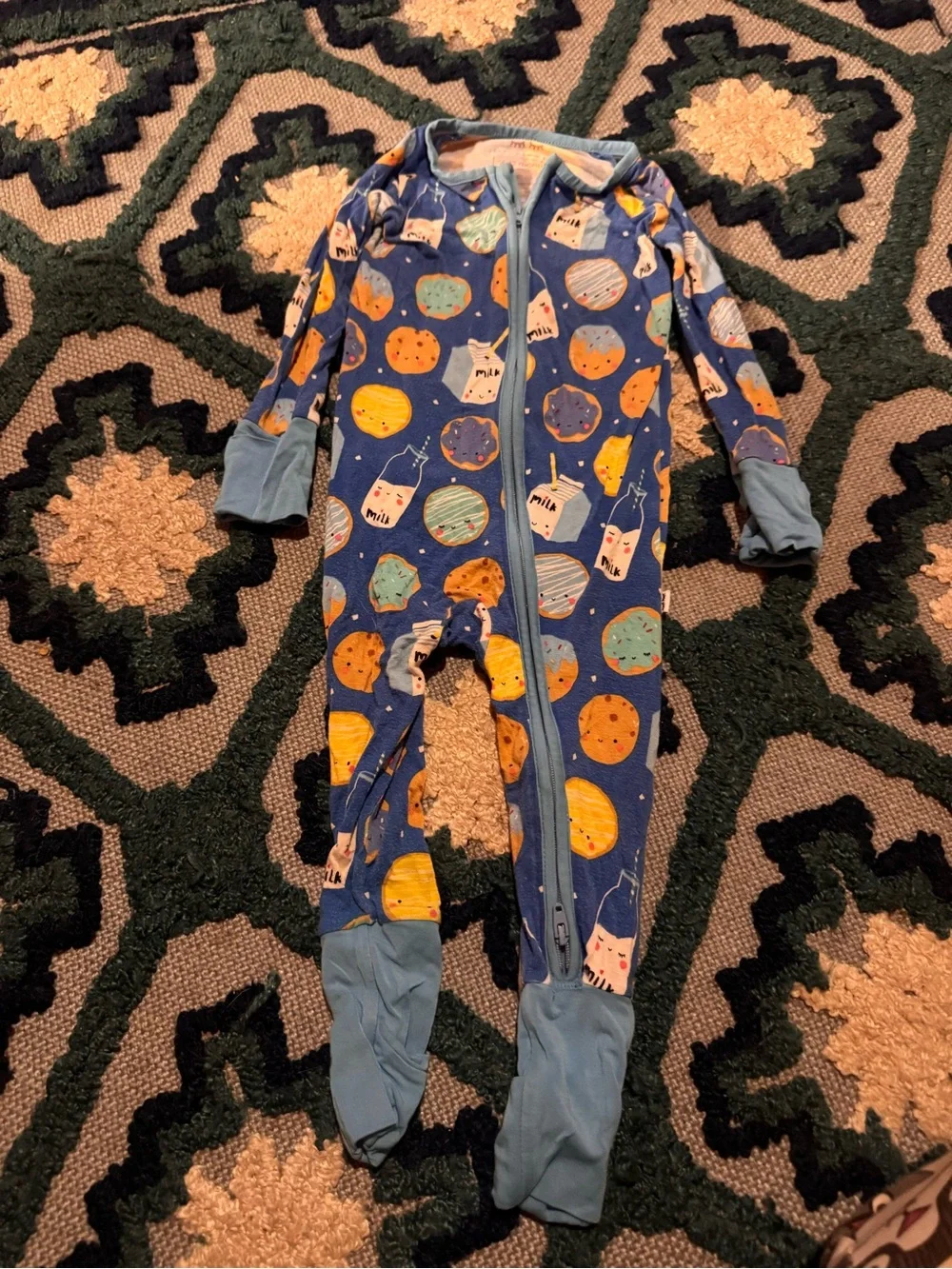 Little sleepies onesie cookies and milk 6-12 months